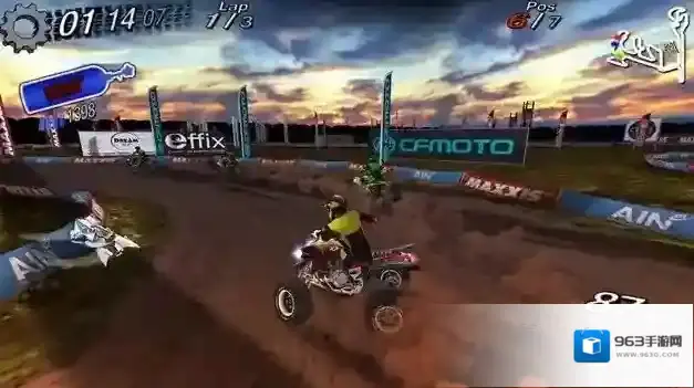 山地越野车竞赛山地